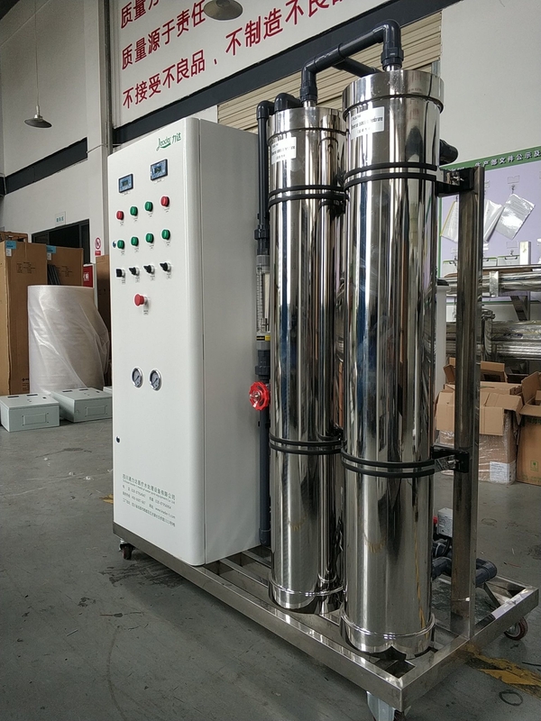 Sistema de ósmosis inversa de paso único eficiente 5.0KW Potencia nominal 2000 LPH Flujo