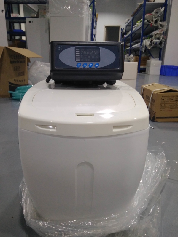 Sistema del suavizador y del filtro de agua del RO 300GPD para el tratamiento de aguas bien