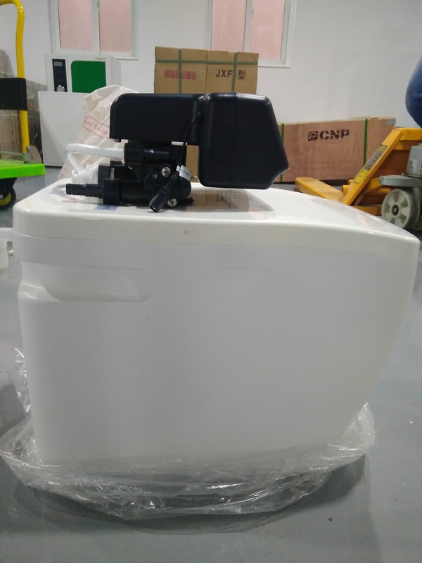Sistema del suavizador y del filtro de agua del RO 300GPD para el tratamiento de aguas bien