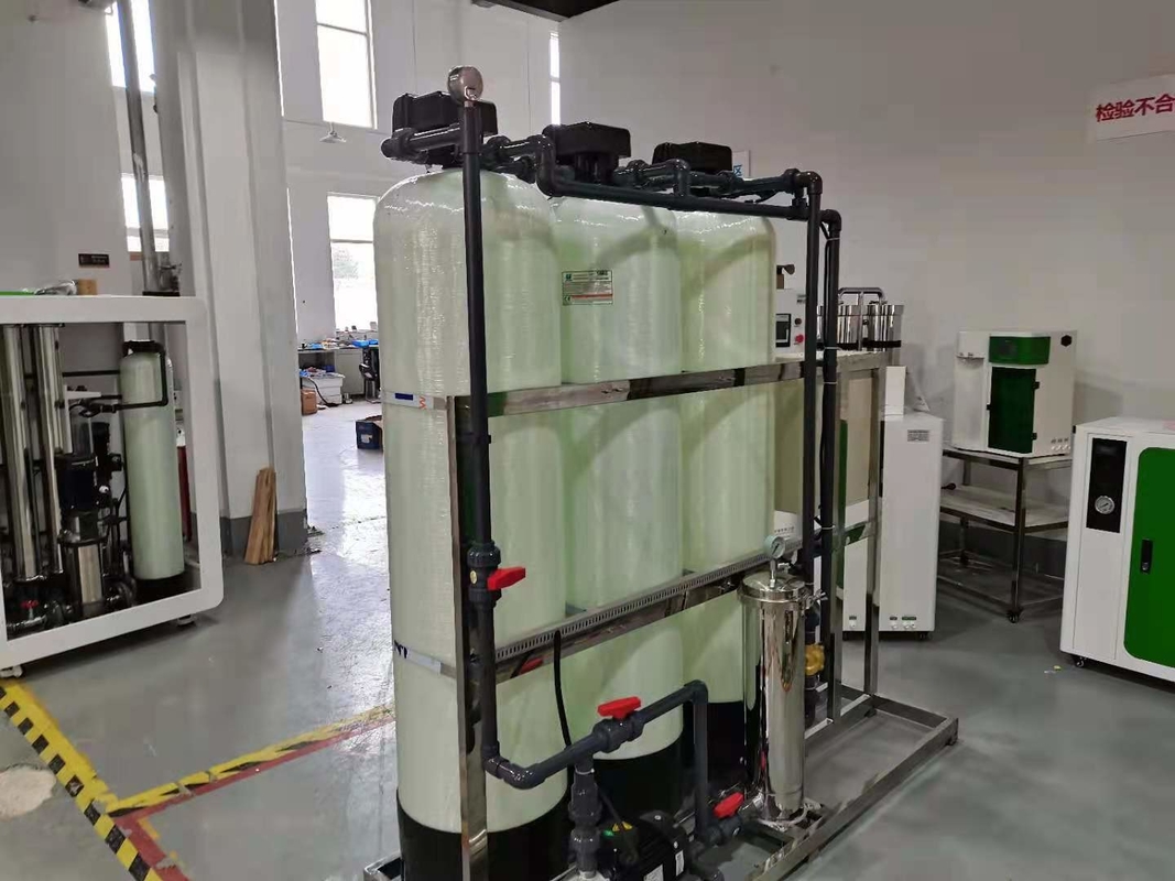 Suavizador de agua comercial industrial del filtro de la pantalla táctil del PLC para el agua dura