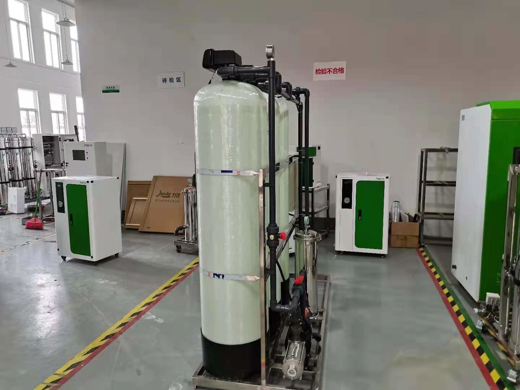 Suavizador de agua comercial industrial del filtro de la pantalla táctil del PLC para el agua dura